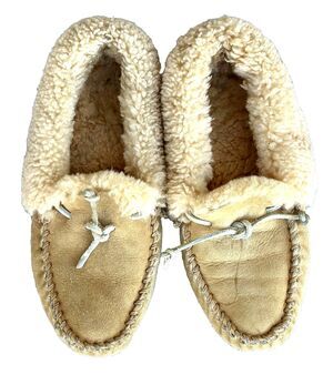 L.L.Bean Wicked Good Moccasin Slippers Womens 8M Suede Shearling beige Cottage